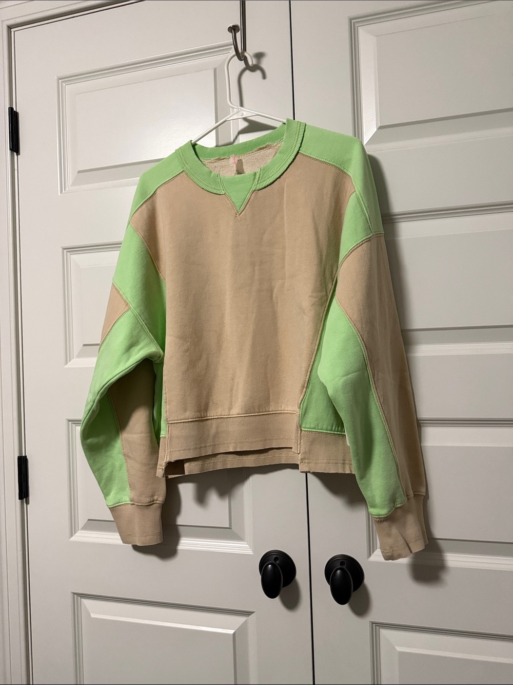 NWT free people movement Beige and Mint Green Colorblock Crewneck Sweater